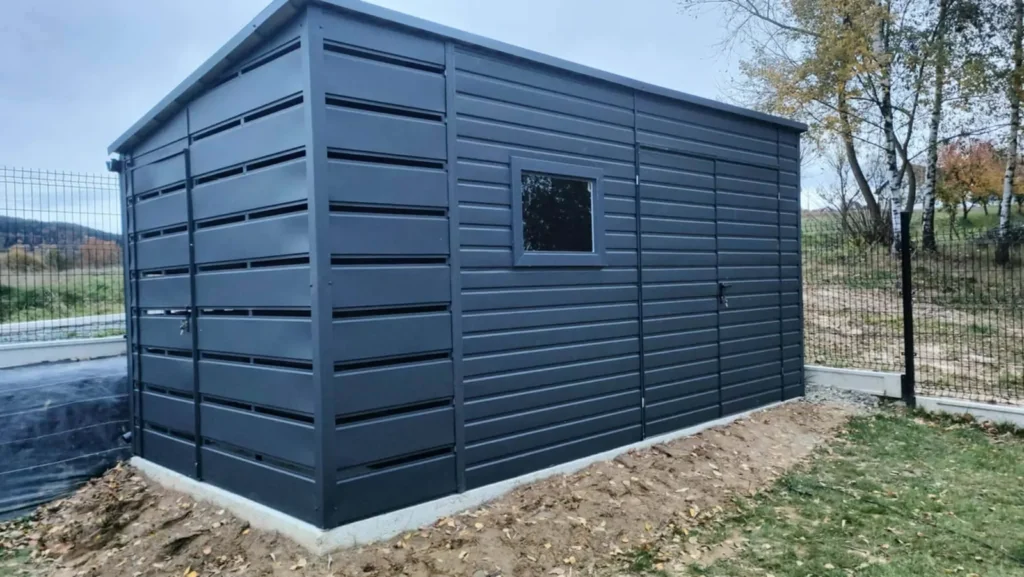 Domek ogrodowy z oknem — grafit